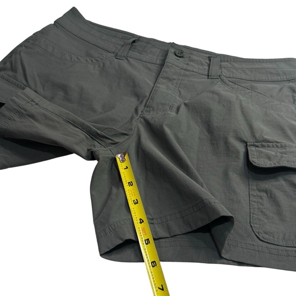 Eddie Bauer Green Nylon Outdoors Camping Hiking Shorts Gorpcore Size 8 - Picture 11 of 11
